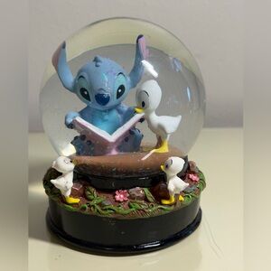 Disney Black and White Base